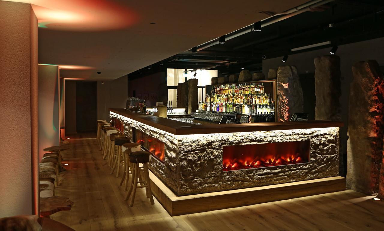 Schoftland Hotel Cinema 8 מראה חיצוני תמונה